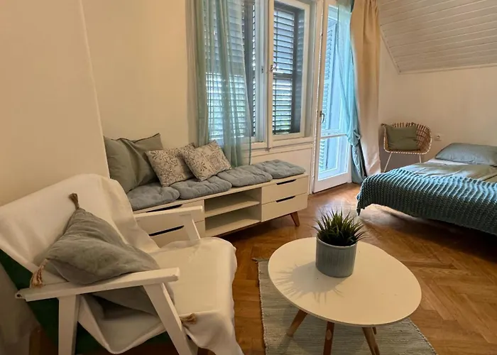 Madarasz 3 Deluxe Vendeghaz Apartament